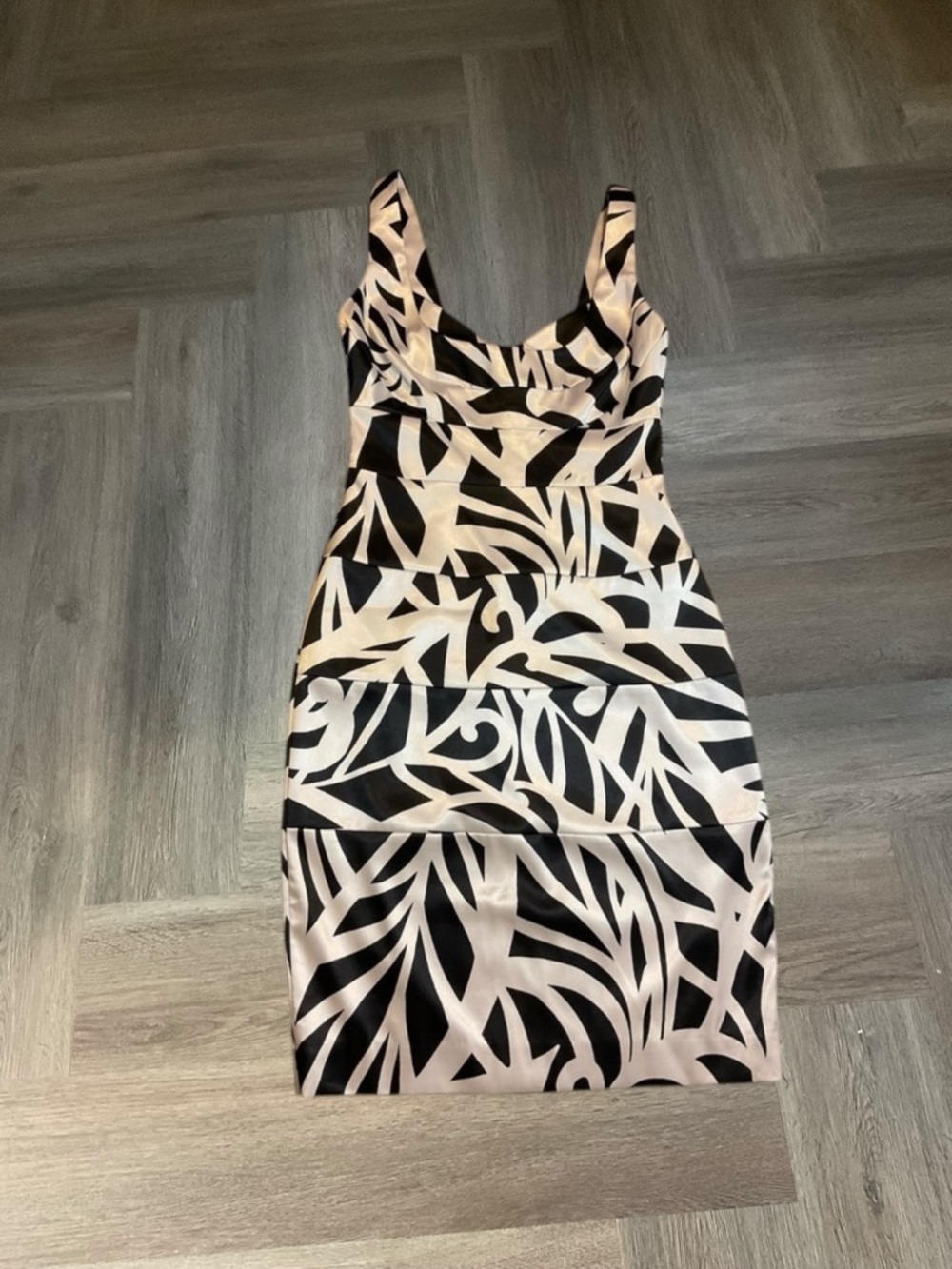 White House Black Market Floral Satin‎ Formal Party Dress Womens 0 Black White